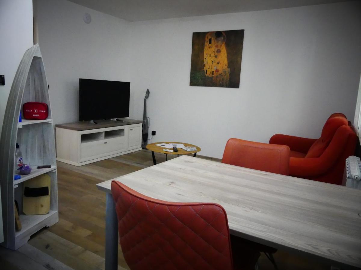 Vista Apartma Izola Exterior photo